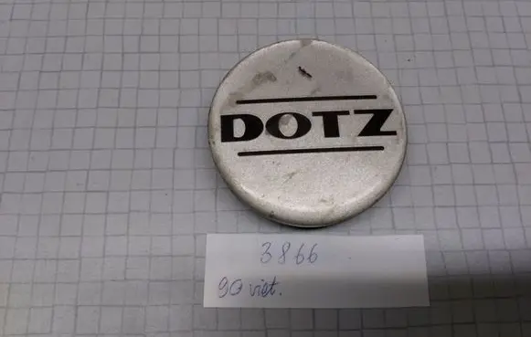 Citroen Xantia Non-original wheel cap 