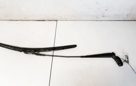 Skoda Fabia Mk2 (5J) Front wiper blade arm 5j1955410b