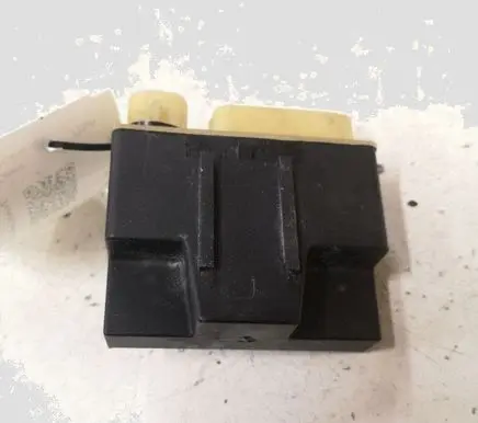 Citroen C4 Cactus Glow plug pre-heat relay 9652021180 018010951
