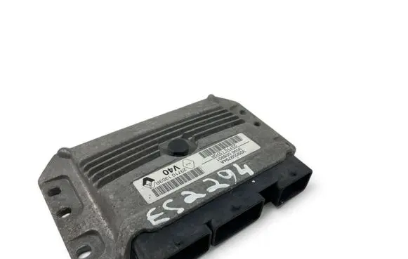 Renault Megane II Engine control unit/module ECU 237101353R 237101370R