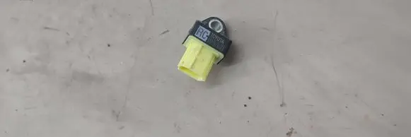 Toyota Highlander XU70 Airbag deployment crash/impact sensor 898310E160 2513E93CZ