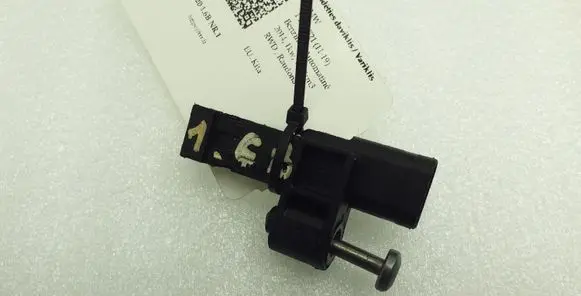 BMW 1 F20 F21 Crankshaft position sensor 7561753 V756175380
