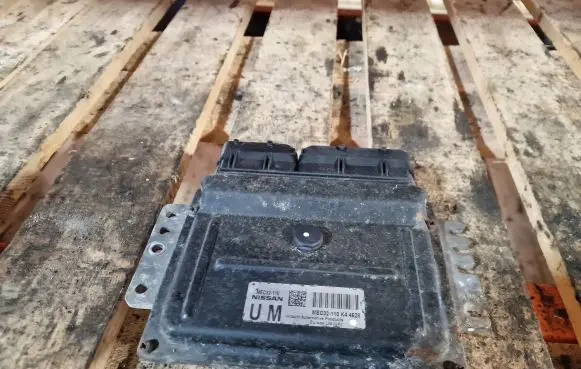 Nissan Micra Engine control unit/module MEC32110