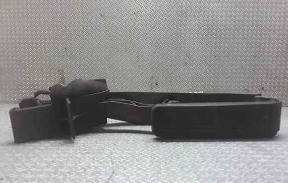 Mercedes-Benz E W211 Accelerator throttle pedal 91714