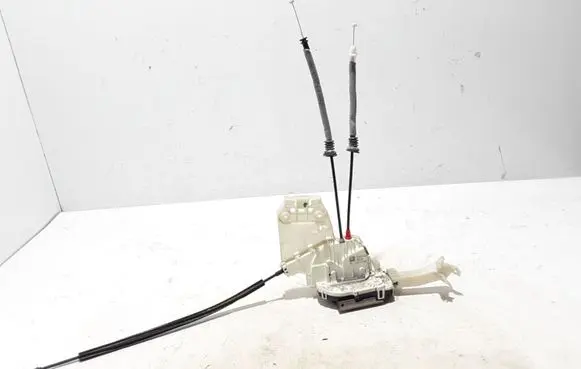 Fiat 500X Rear door lock 52028385