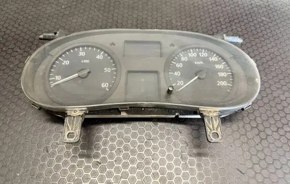Renault Trafic II (X83) Speedometer (instrument cluster) 21670916 216709164