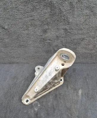 Audi A6 S6 C5 4B Gearbox mounting bracket 8D0399113AS 8D0399107S