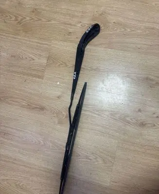 Volvo V70 Front wiper blade arm SP8624266 8624243