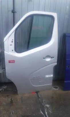 Renault Master III Front door