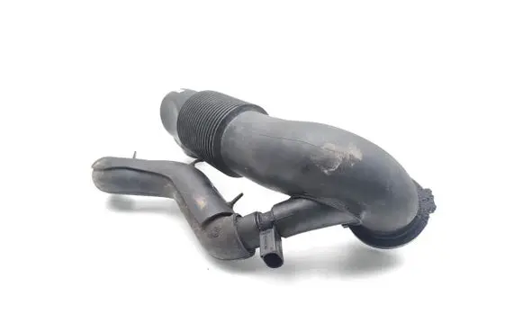 Mercedes-Benz B W245 Air intake hose/pipe A6400900929