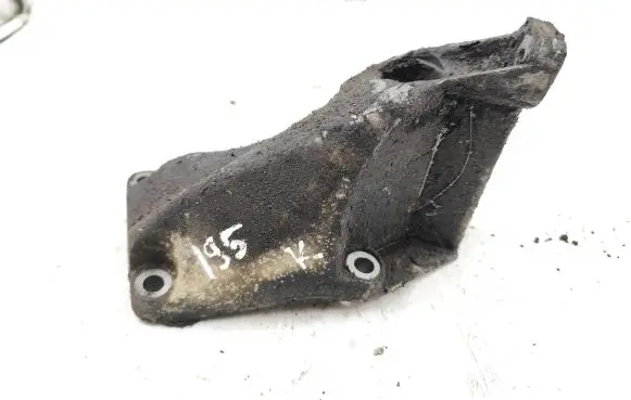 Audi A6 S6 C5 4B Engine mounting bracket