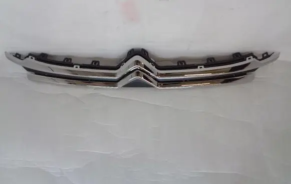 Citroen C4 III e-C4 Front bumper upper radiator grill 98358862VD