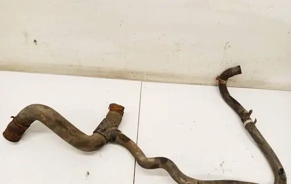 Opel Astra H Engine coolant pipe/hose 
