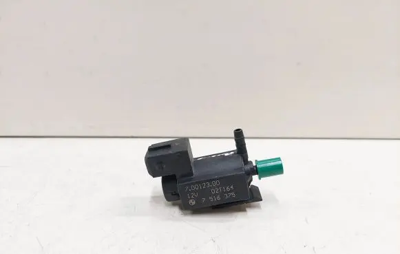 BMW 7 E65 E66 Turbo solenoid valve 70012300 7516375 02T164