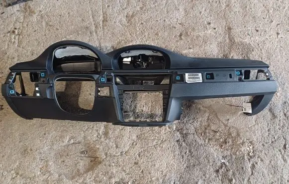 BMW 3 E90 E91 Dashboard 9120325 09B212RB07037