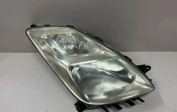 Toyota Prius (XW20) Headlight/headlamp UPM660F20