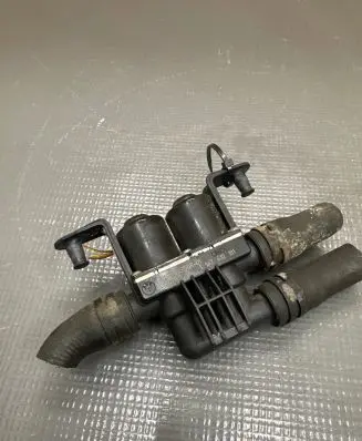 BMW X5 E70 Coolant heater control valve 6931708 060119 1147412181