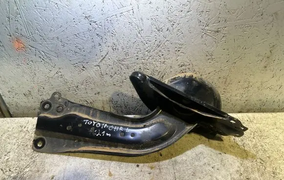 Toyota C-HR I Rear upper control arm/wishbone