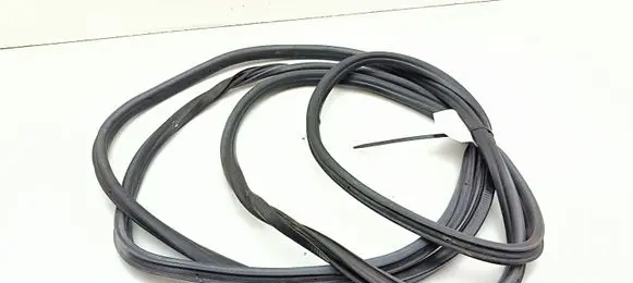 Mercedes-Benz Sprinter W907 W910 Sliding door rubber seal