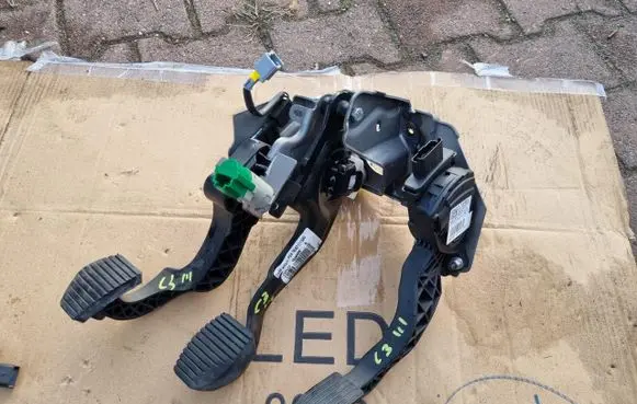 Citroen C3 Pedal assembly 9671433780 9682171580
