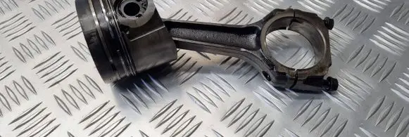 Volvo S40, V40 Piston with connecting rod
