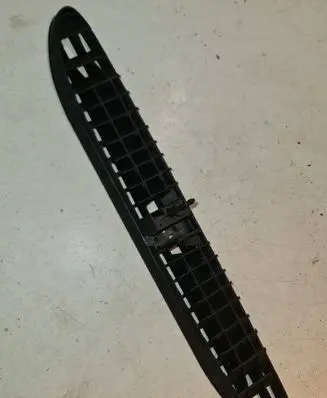 Audi A4 S4 B5 8D Dash center air vent grill 8D0819635A