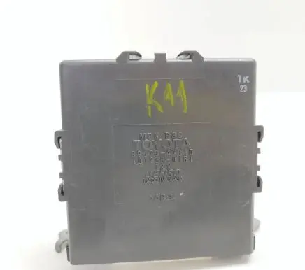 Toyota Prius (XW20) Power management control unit 8967047010 1012380151