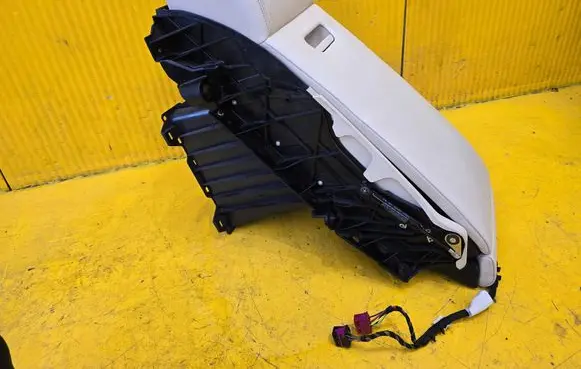 Audi A8 S8 D4 4H Armrest 4H0885076L