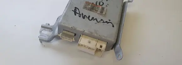 Toyota Avensis T270 Steering rack control module 