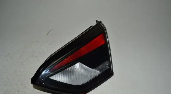 Opel Crossland X Tailgate rear/tail lights 39235953 510512838 60060298000007