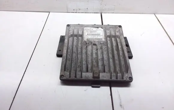 Renault Megane II Engine control unit/module ECU 8200399038 8200619409