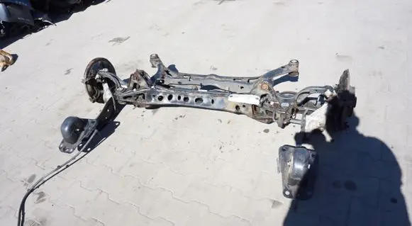 Volkswagen PASSAT B8 Rear axle beam 