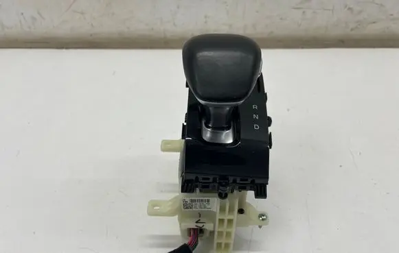 KIA Stinger Gear shifter/selector 467W0J5900