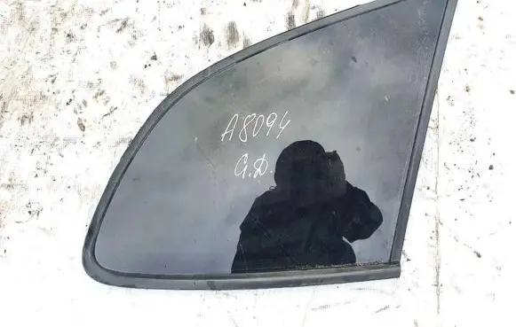 Hyundai Santa Fe Rear side window