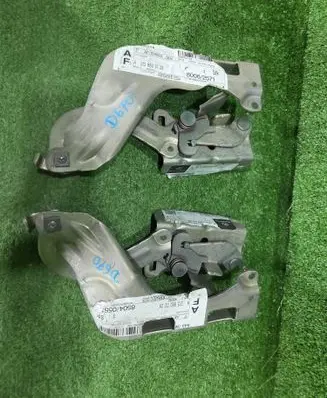 Mercedes-Benz E W213 Engine bonnet/hood hinges A2138800128 A2138800228