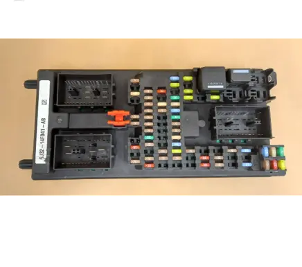 Land Rover Range Rover Evoque L538 Fuse module GJ3214F041AB 5274355659 50RF11F04