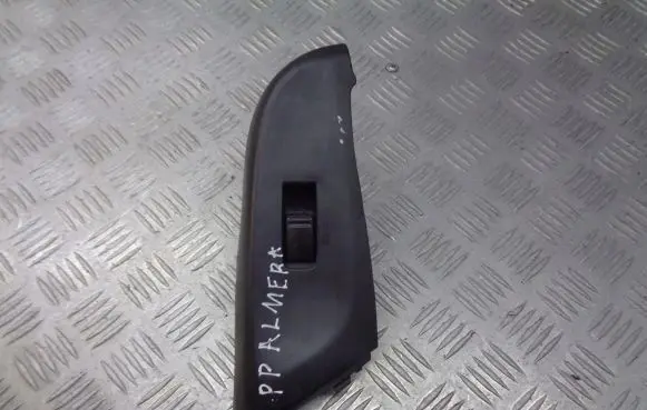 Nissan Almera N16 Quarter vent window switch 