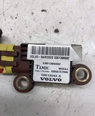 Volvo S40, V40 Airbag deployment crash/impact sensor 30613043A