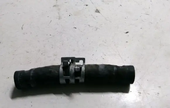 Toyota Land Cruiser (J150) Engine coolant pipe/hose