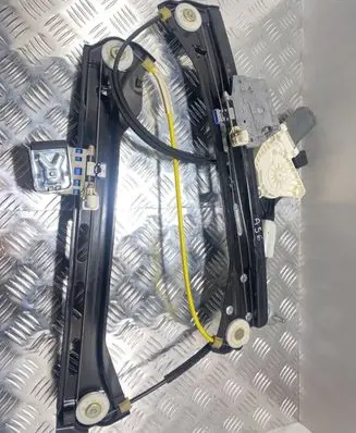 Mercedes-Benz CLS C218 X218 Front door window regulator with motor 918241102