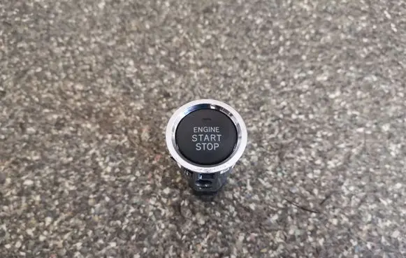 Toyota Corolla Verso E121 Engine start stop button switch