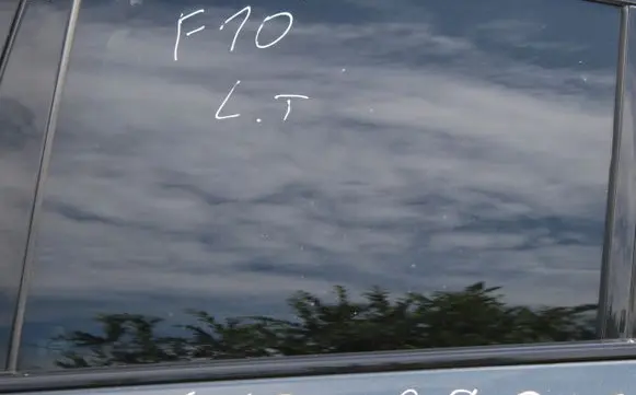 BMW 5 F10 F11 Sliding door window/glass 