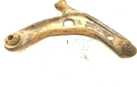 Toyota Yaris Front lower control arm/wishbone
