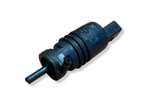BMW X3 E83 Windscreen/windshield washer pump 8362154