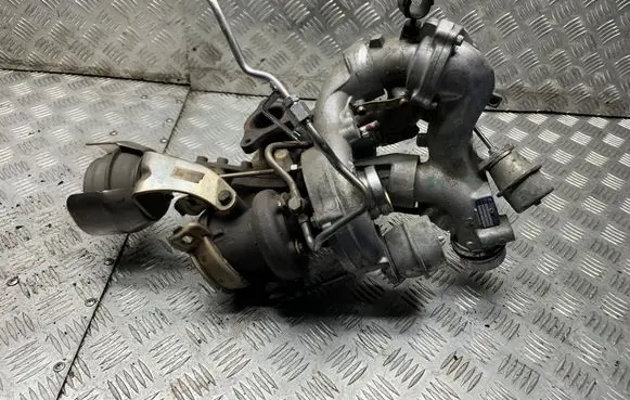 Mercedes-Benz E W212 Turbo A6510904080 A6510902880