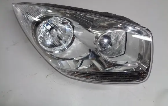 KIA Venga Headlight/headlamp 92102-1P000