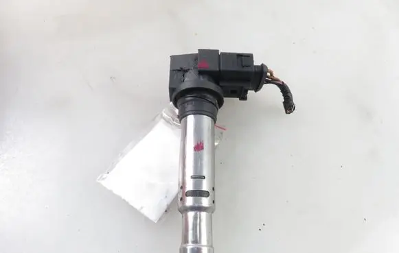 Volkswagen Polo IV 9N3 High voltage ignition coil 036905715E
