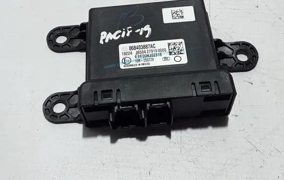 Chrysler Pacifica Other control units/modules 068403887AC