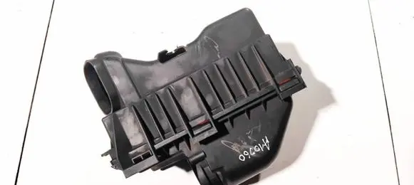 Mitsubishi Colt Air filter box mn130288 a63900401