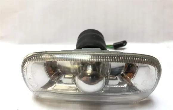Audi A4 S4 B7 8E 8H Front fender indicator light 8E0949127